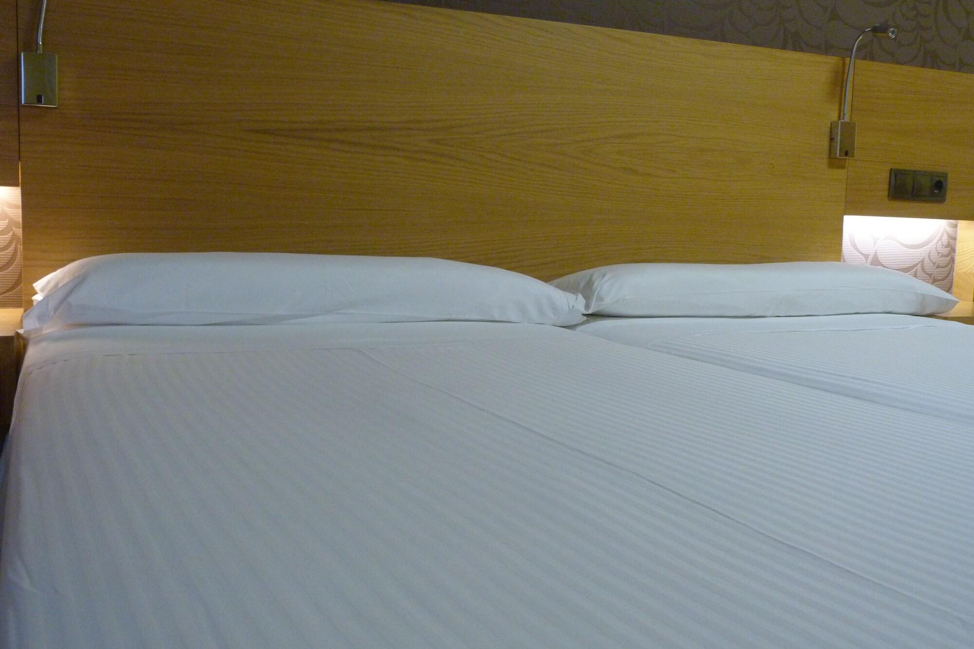 Hotel Nordes Burela Luaran gambar